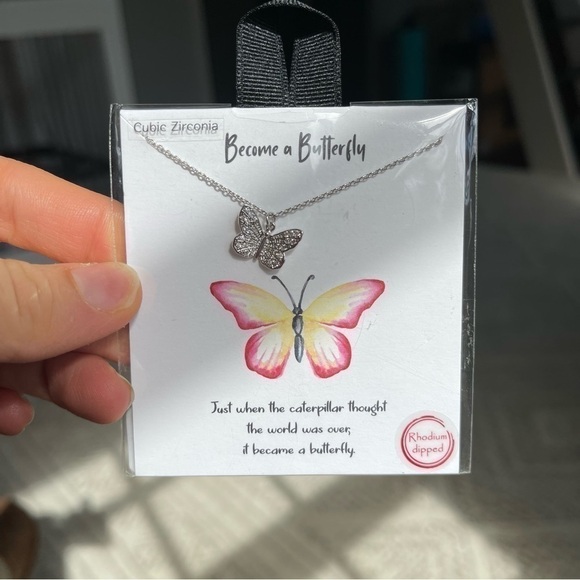 𝅺nwt cubic circonia butterfly necklace - Picture 1 of 2